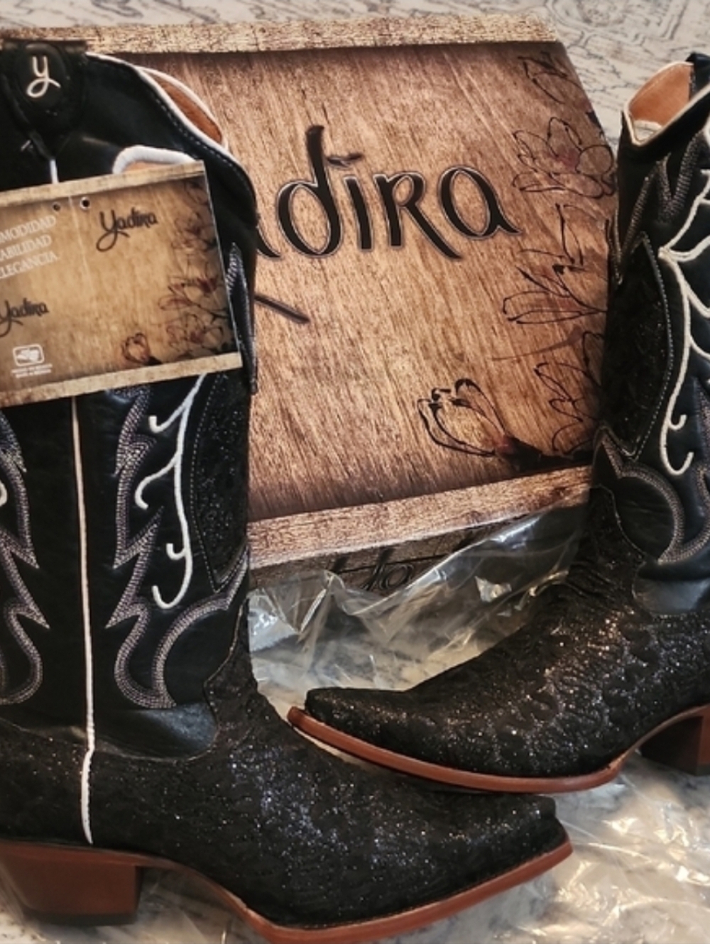 New Yadira Size 10 Women's Black Western Cowboy Boots. Glitter Lace